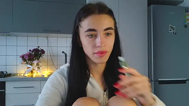 Snapshot of EvaMelnik chatting on 10, 9, 2025 EvaMelnik online show from 10, 9, 2025