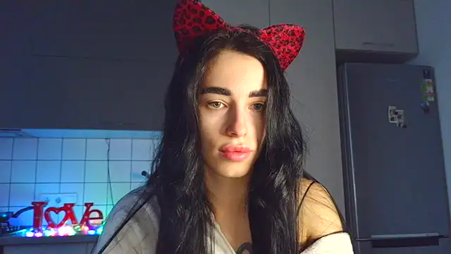 Snapshot of EvaMelnik chatting on 12, 10, 2025 EvaMelnik online show from 12, 10, 2025