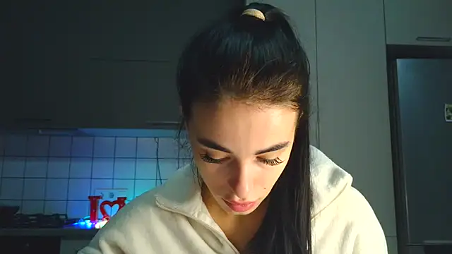 Snapshot of EvaMelnik chatting on 16, 10, 2025 EvaMelnik online show from 16, 10, 2025