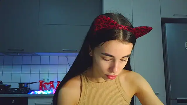 Snapshot of EvaMelnik chatting on 28, 10, 2025 EvaMelnik online show from 28, 10, 2025