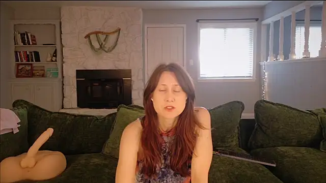 Snapshot of MommyGoddessL chatting on 27, 6, 2026 MommyGoddessL online show from 27, 6, 2026