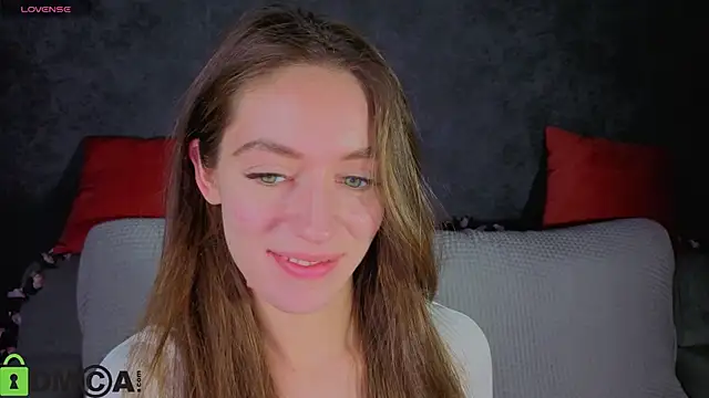 Agnes Wells online show from 28, 11, 2025