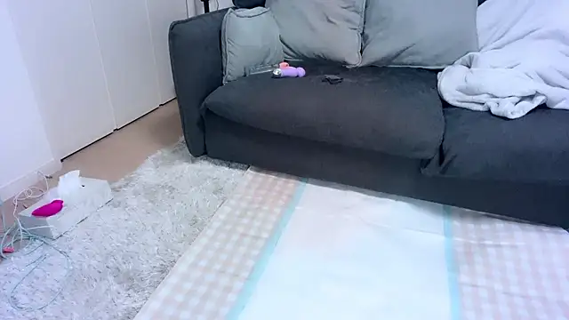 Snapshot of moemilk chatting on 22, 10, 2025 moemilk online show from 22, 10, 2025