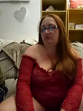 Luscious-LucyXX online show from 28, 4, 2026