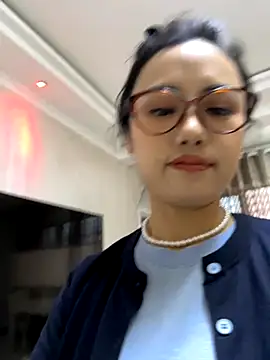 Snapshot of wen521 chatting on 2, 10, 2025 wen521 online show from 2, 10, 2025