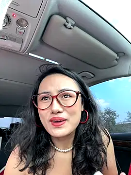 Snapshot of wen521 chatting on 25, 10, 2025 wen521 online show from 25, 10, 2025