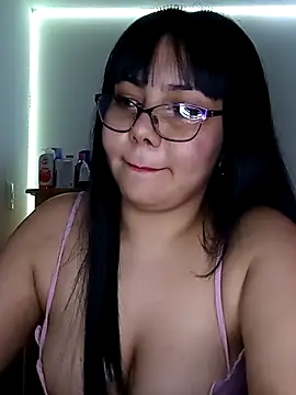 Snapshot of soo2303 chatting on 8, 10, 2025 soo2303 online show from 8, 10, 2025