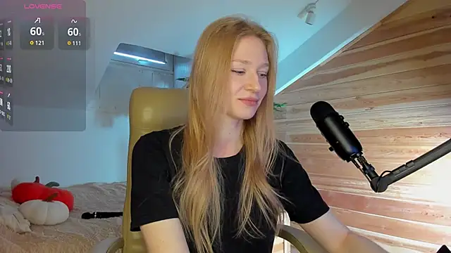 Snapshot of AuroraShoww chatting on 23, 10, 2025 AuroraShoww online show from 23, 10, 2025