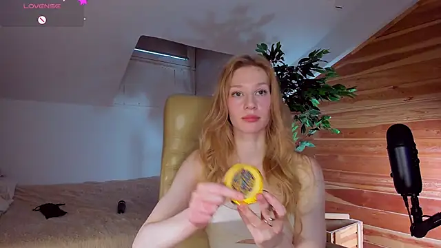 Snapshot of AuroraShoww chatting on 27, 11, 2025 AuroraShoww online show from 27, 11, 2025