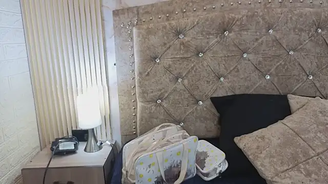 AnastasiaColeman online show from 15, 4, 2026