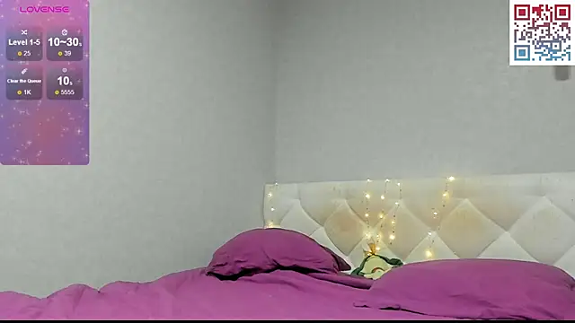 Snapshot of princess_diamonds chatting on 1, 10, 2025 princess diamonds online show from 1, 10, 2025