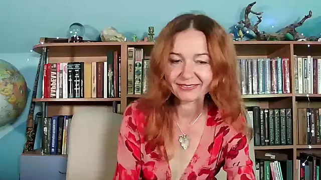 Snapshot of Foxilady357 chatting on 25, 9, 2025 Foxilady357 online show from 25, 9, 2025