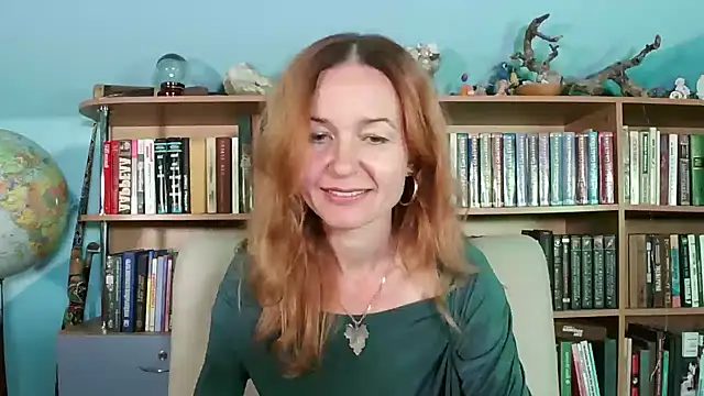 Snapshot of Foxilady357 chatting on 13, 10, 2025 Foxilady357 online show from 13, 10, 2025