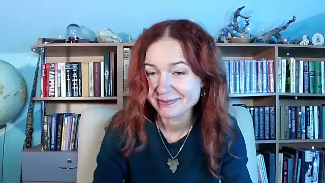 Snapshot of Foxilady357 chatting on 16, 12, 2025 Foxilady357 online show from 16, 12, 2025