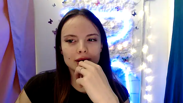 Ariella ari online show from 2, 10, 2025