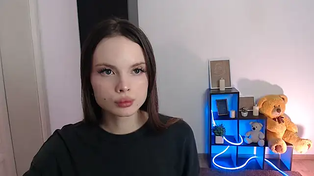 Ariella ari online show from 28, 10, 2025