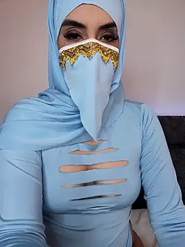Snapshot of aisha_samiri chatting on 12, 10, 2025 aisha samiri online show from 12, 10, 2025