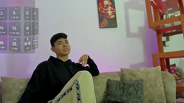 LoganTwink18 online show from 18, 11, 2025