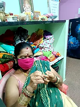 Snapshot of amuthasree chatting on 28, 9, 2025 amuthasree online show from 28, 9, 2025