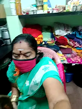 Snapshot of amuthasree chatting on 14, 10, 2025 amuthasree online show from 14, 10, 2025