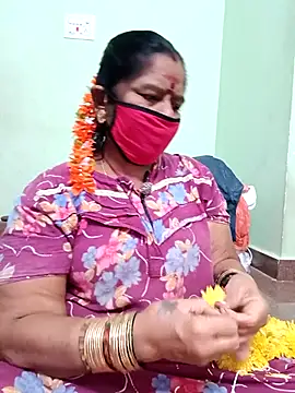 Snapshot of amuthasree chatting on 17, 10, 2025 amuthasree online show from 17, 10, 2025