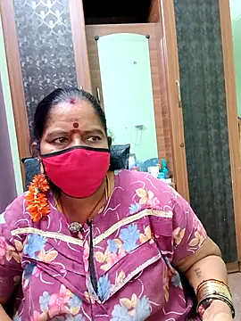 Snapshot of amuthasree chatting on 18, 10, 2025 amuthasree online show from 18, 10, 2025