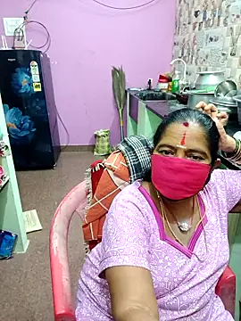 Snapshot of amuthasree chatting on 18, 10, 2025 amuthasree online show from 18, 10, 2025