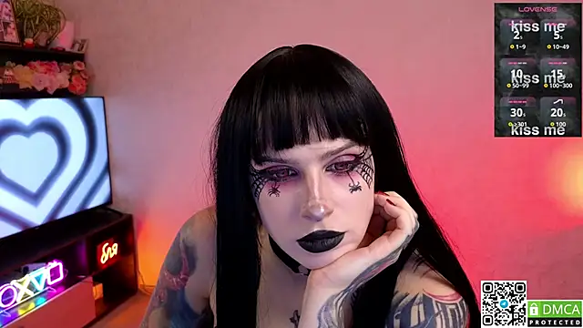Arya deepthroat queen online show from 31, 10, 2025
