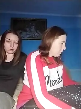 Viktoriia27 online show from 3, 12, 2025