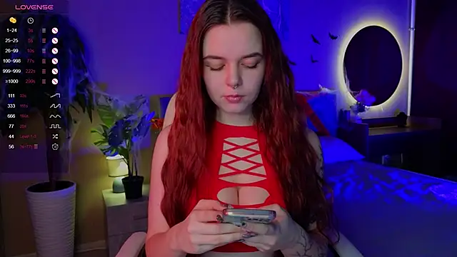 Snapshot of BellaDevile_ chatting on 23, 10, 2025 BellaDevile online show from 23, 10, 2025