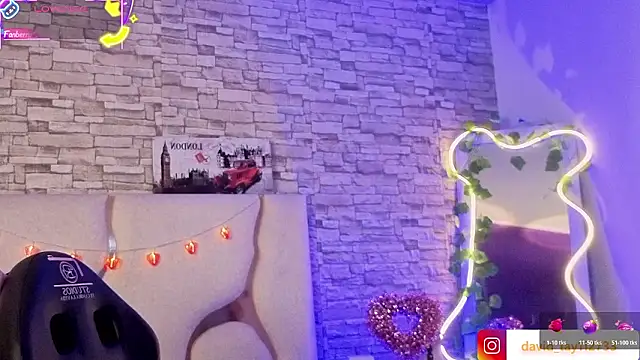 boyfox tay online show from 6, 2, 2026