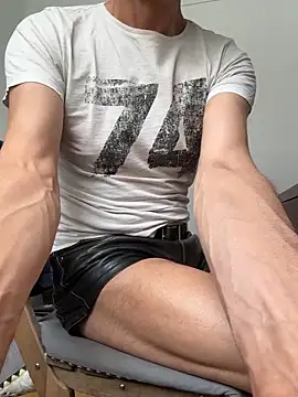 SexyLeon8 online show from 9, 6, 2026