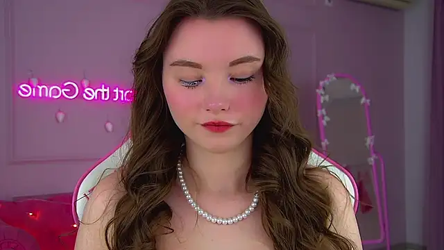 KeiraAsti online show from 22, 12, 2025