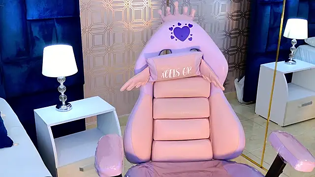 Becca Grims online show from 29, 11, 2025