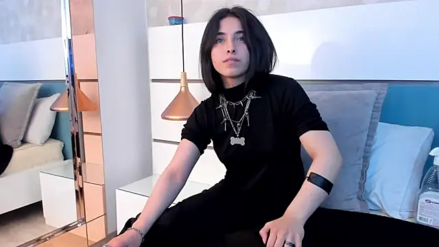 Ashkoreh online show from 2, 11, 2025