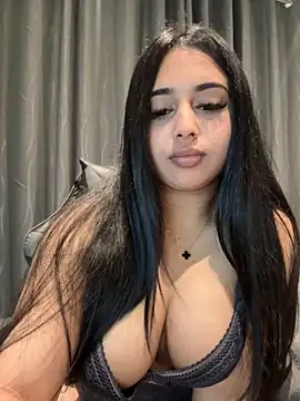 LilMisIndianx online show from 10, 9, 2025