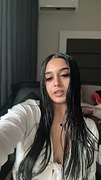 Snapshot of LilMisIndianx chatting on 22, 4, 2026 LilMisIndianx online show from 22, 4, 2026