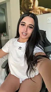 Snapshot of LilMisIndianx chatting on 24, 5, 2026 LilMisIndianx online show from 24, 5, 2026