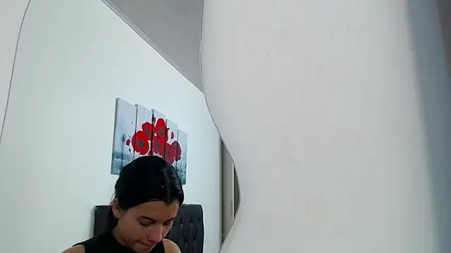 Snapshot of pinky_f00x chatting on 31, 10, 2025 pinky f00x online show from 31, 10, 2025