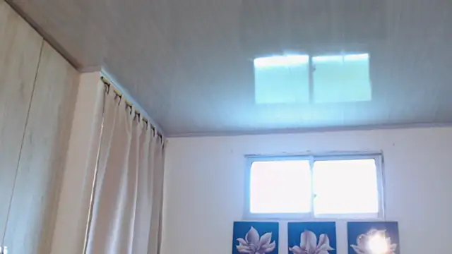 Snapshot of pinky_f00x chatting on 2, 12, 2025 pinky f00x online show from 2, 12, 2025