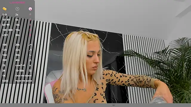 daisyblushh online show from 6, 10, 2025