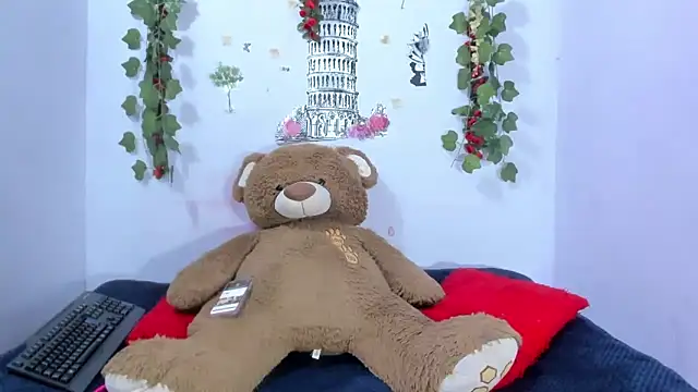 NataliaAndJulliam online show from 6, 3, 2026