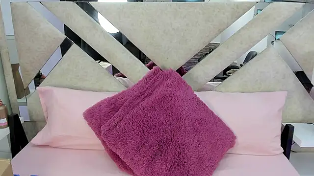 ximena vasquez8 online show from 16, 1, 2026