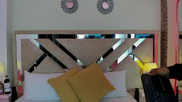 ximena vasquez8 online show from 30, 3, 2026