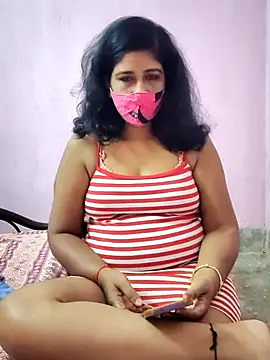 Snapshot of Rupali201 chatting on 7, 11, 2025 Rupali201 online show from 7, 11, 2025