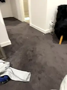 Snapshot of Reacher110565 chatting on 17, 10, 2025 Reacher110565 online show from 17, 10, 2025