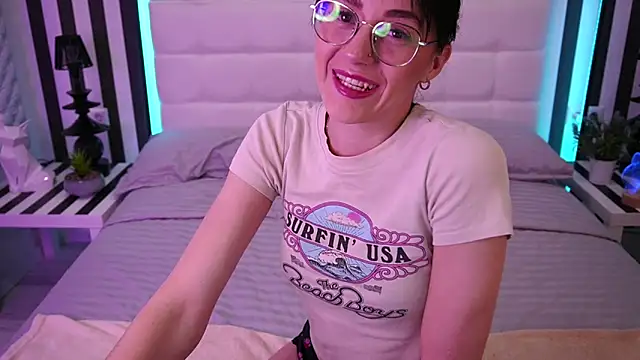 EviLune online show from 4, 4, 2026