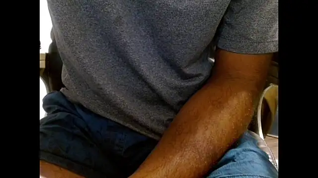 Snapshot of pranastro00 chatting on 17, 10, 2025 pranastro00 online show from 17, 10, 2025