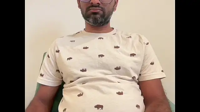 Snapshot of pranastro00 chatting on 7, 11, 2025 pranastro00 online show from 7, 11, 2025