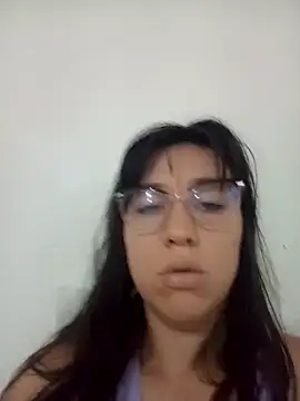 Snapshot of lareinalareinadelanal chatting on 14, 10, 2025 lareinalareinadelanal online show from 14, 10, 2025